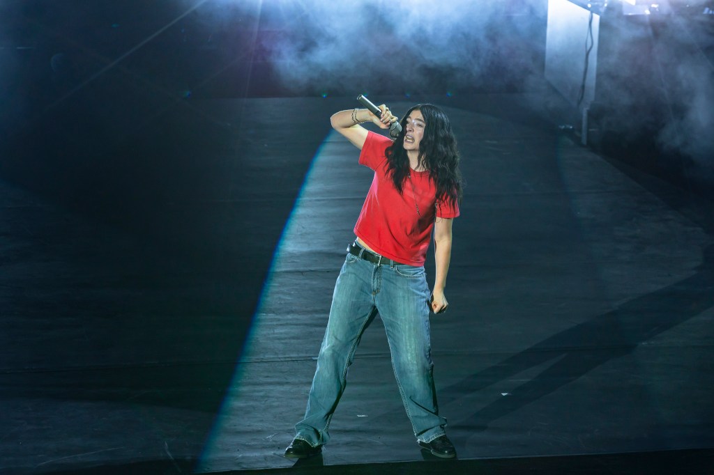 Lorde performing to the crowd at Red Rocks.