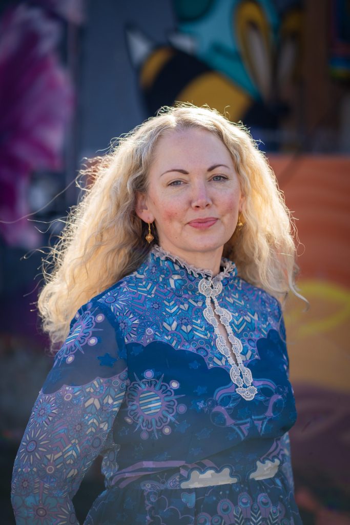 A portrait of a woman