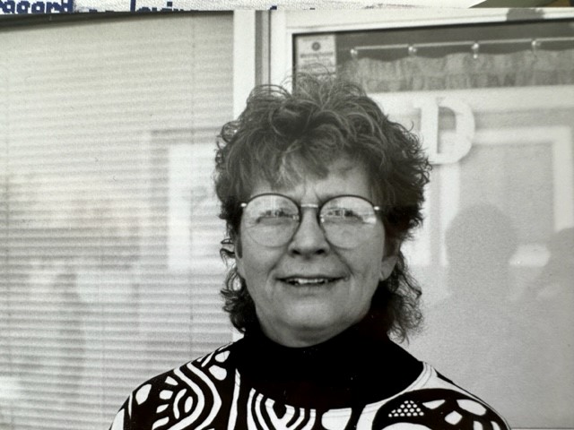 Linda Graham headshot in black and white