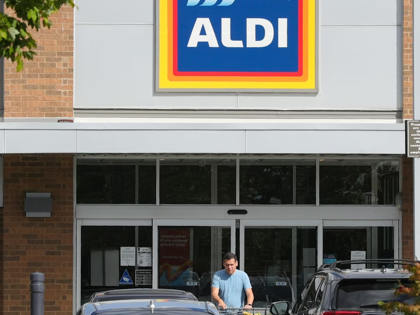 front of an Aldi grocery store