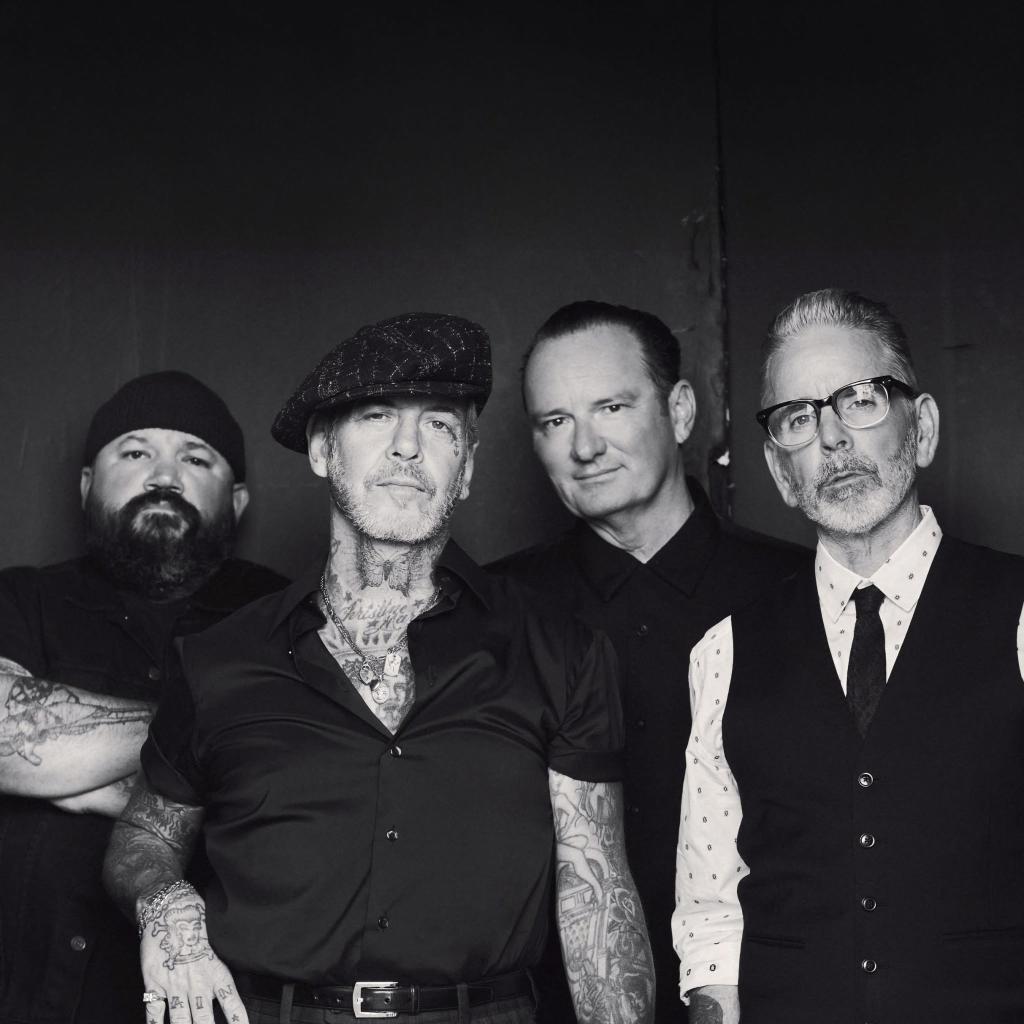 Social Distortion w/ Descendents