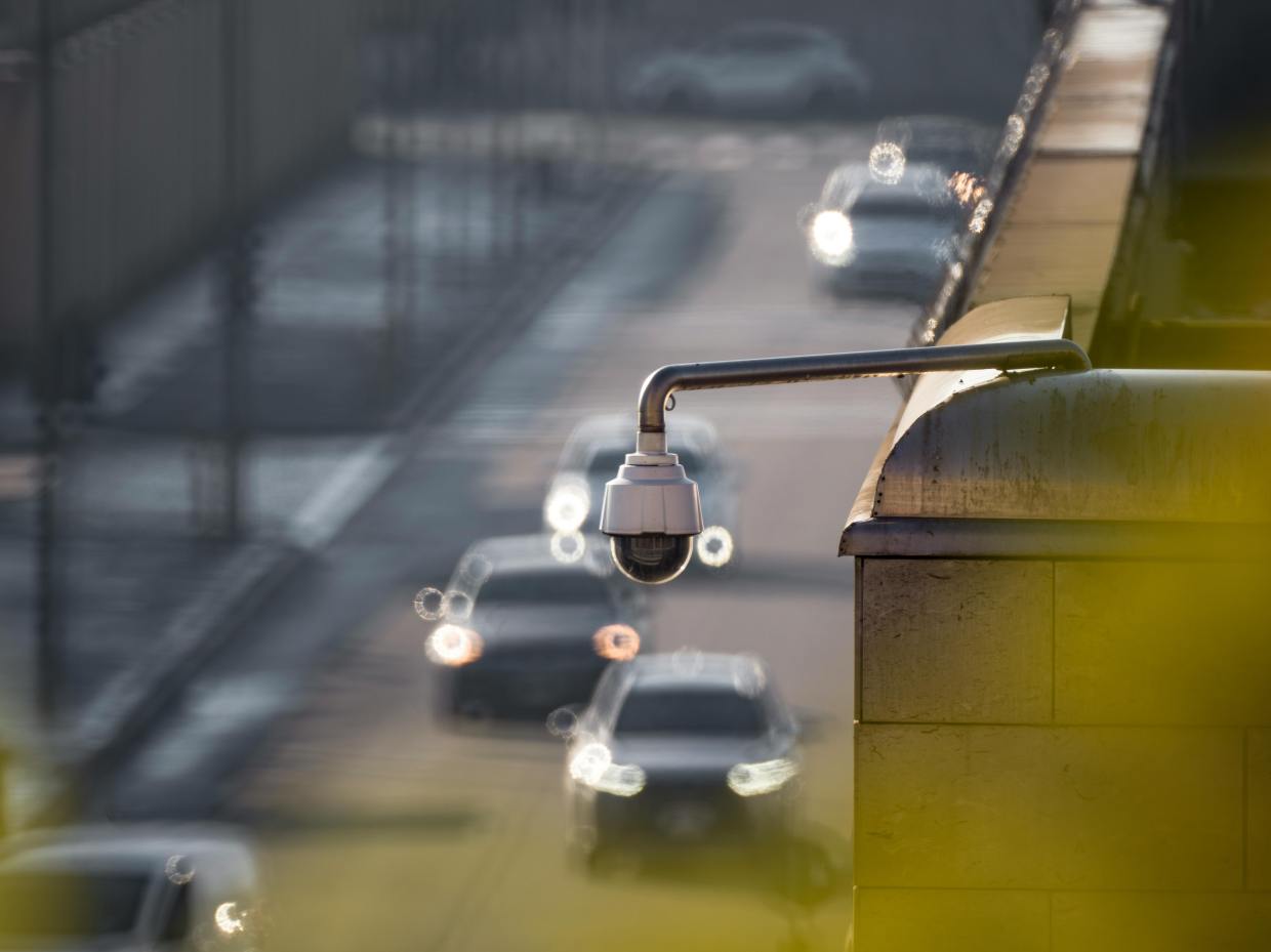 surveillance cameras over traffic