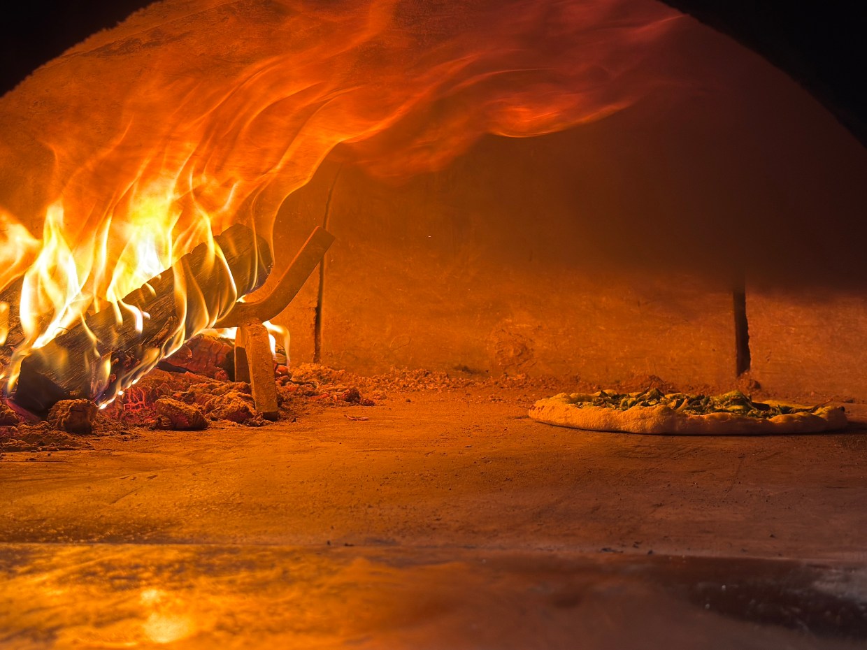 First Look: Uptown’s Monarch Brings the Fire With Pizza, Chicken, and… Spinach!