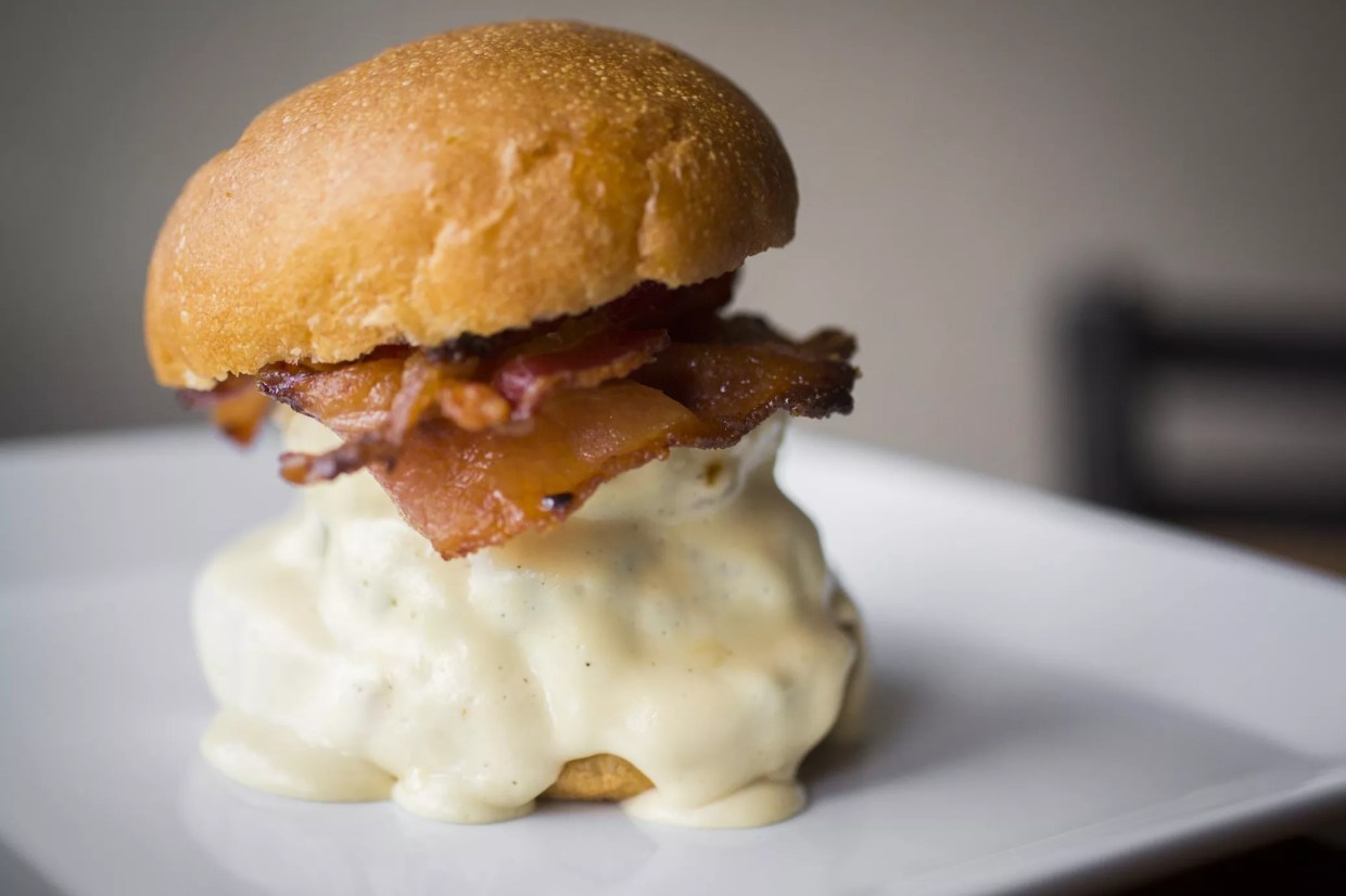 Restaurants Continue to Close Even as Outdoor Dining Season Hits