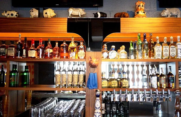 Restaurateur Johnny Ballen Will Open Cochino Taco in Gary Lee’s Space