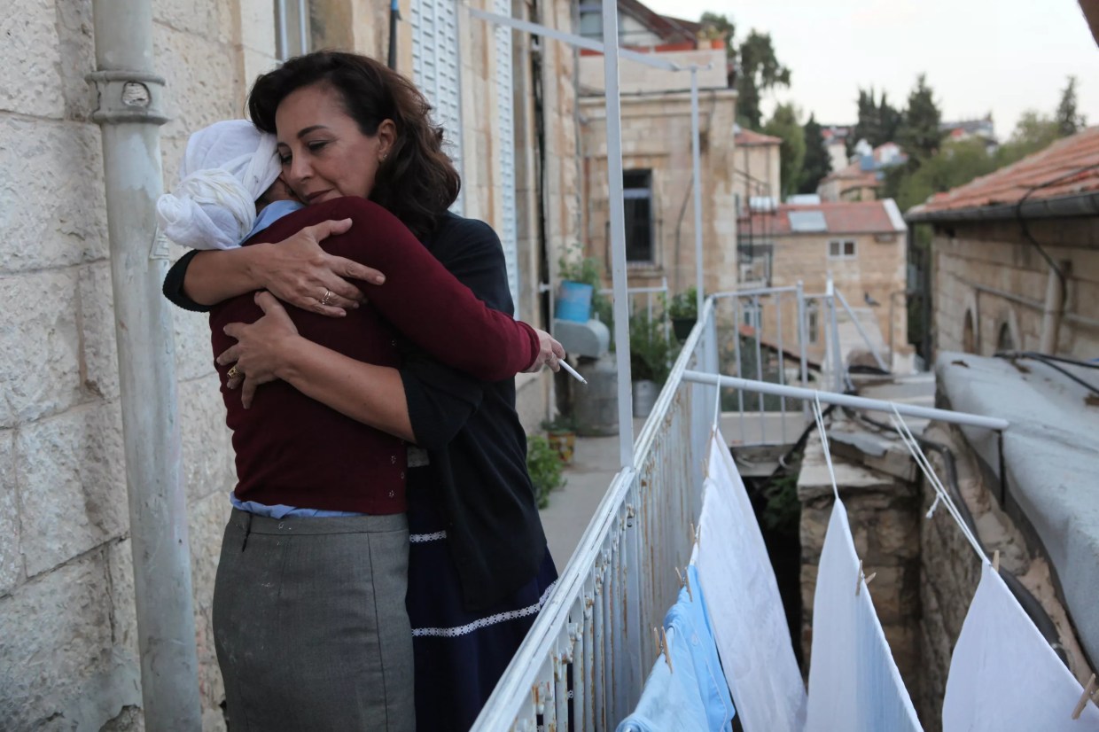 Hugely Popular Israeli Comedy <i>The Women’s Balcony</i> Pits Wives Versus Husbands at Synagogue