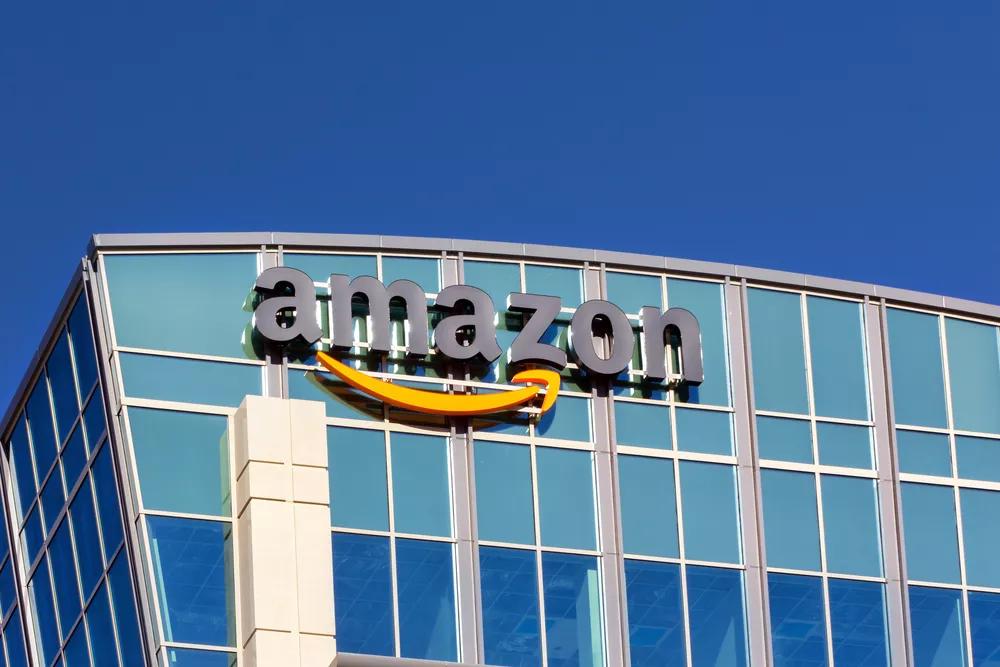 Reader: I Better Get Goddamn Packages Faster Than a Pizza If Amazon Comes