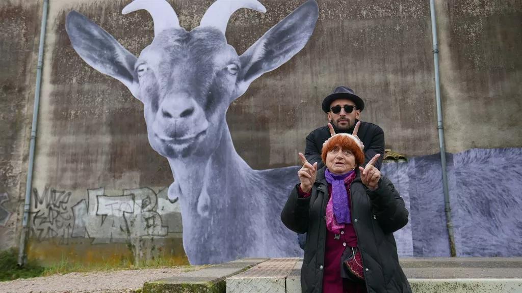 Agnès Varda and JR’s <i>Faces Places</i> Is an Irresistible Art-Creation Buddy Comedy
