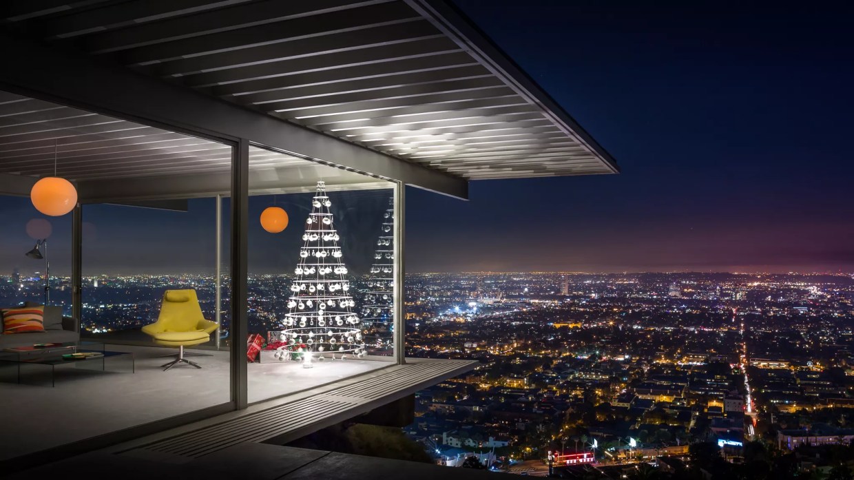 Modern Christmas Trees Competes on <I>Shark Tank</I>
