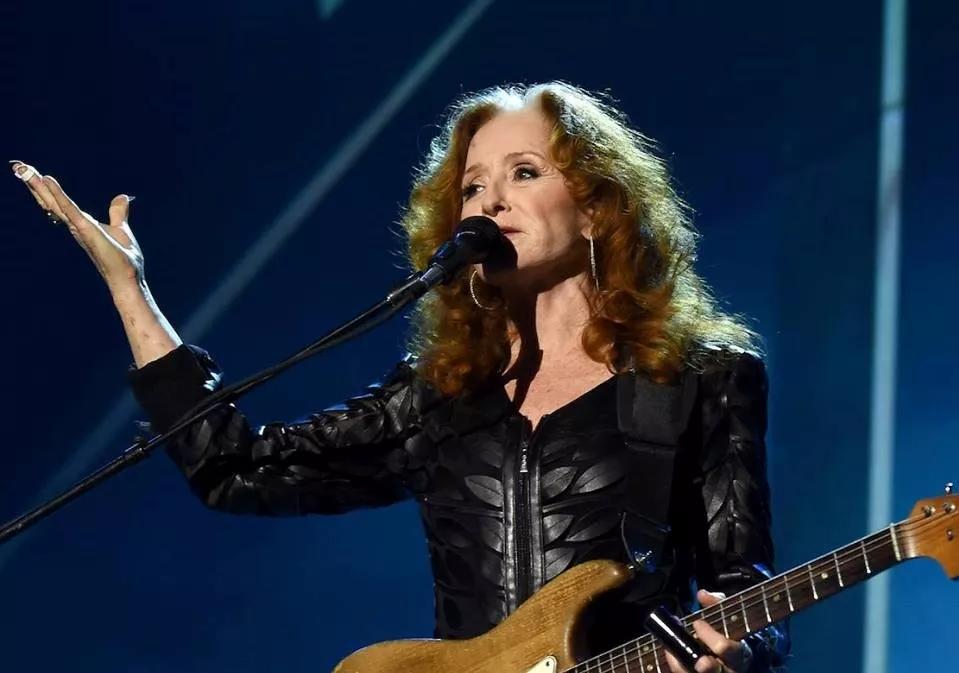Bonnie Raitt’s Health Issues Force Her Off Tour With James Taylor