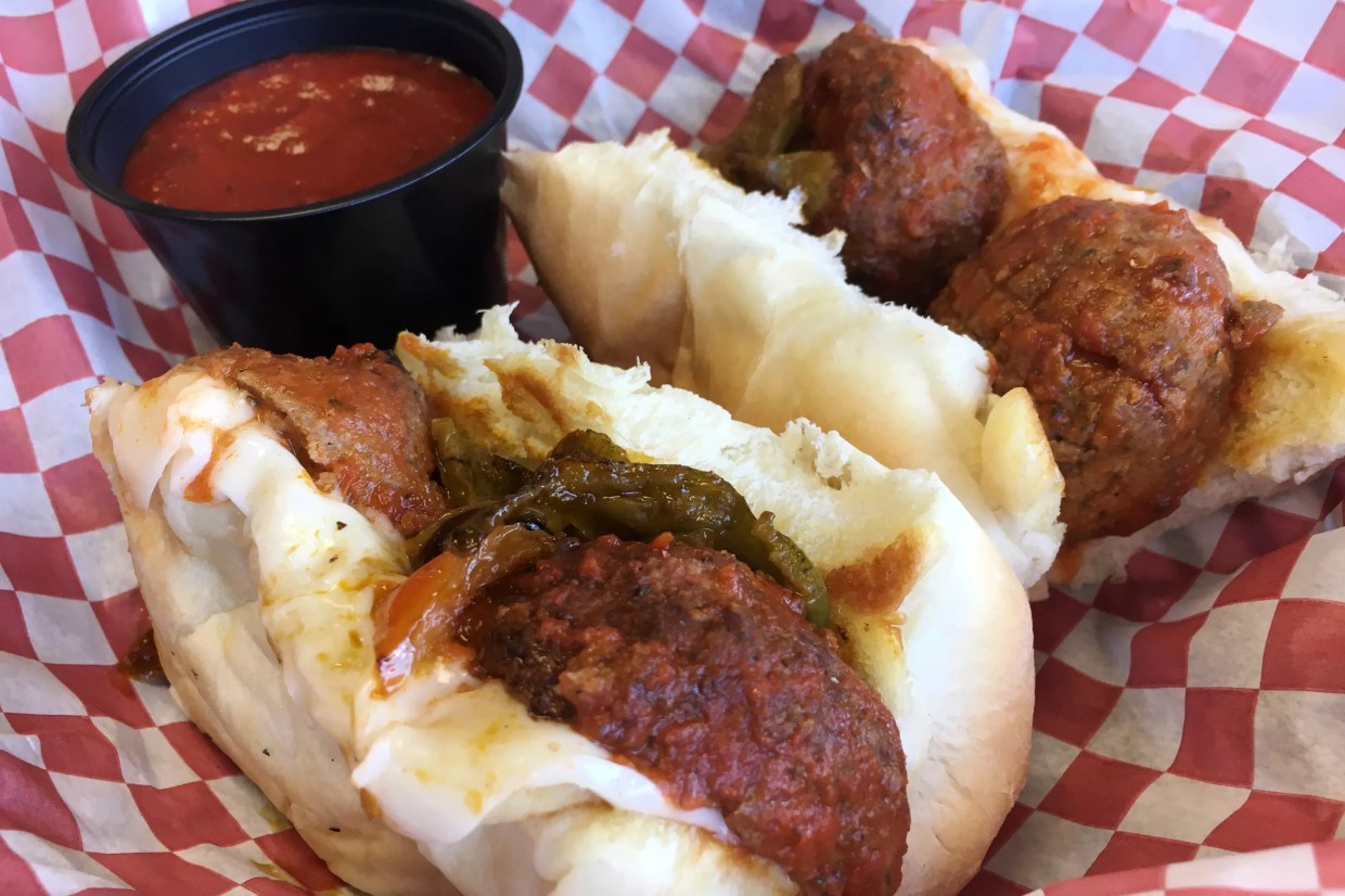 Vinnola’s Italian Market Hangs On to North Denver Traditions