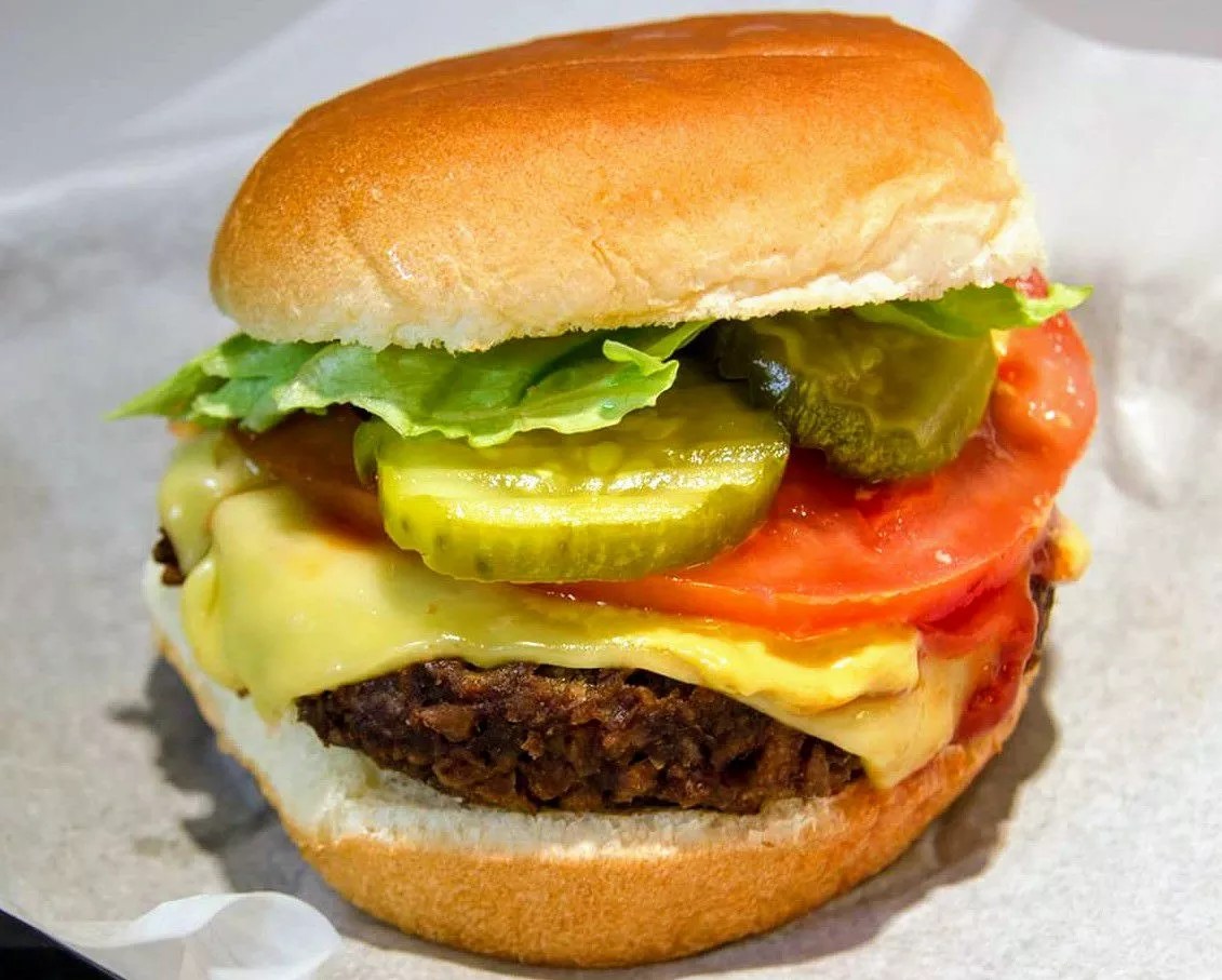 Meta Burger Caters to Vegan Fast-Food Cravings