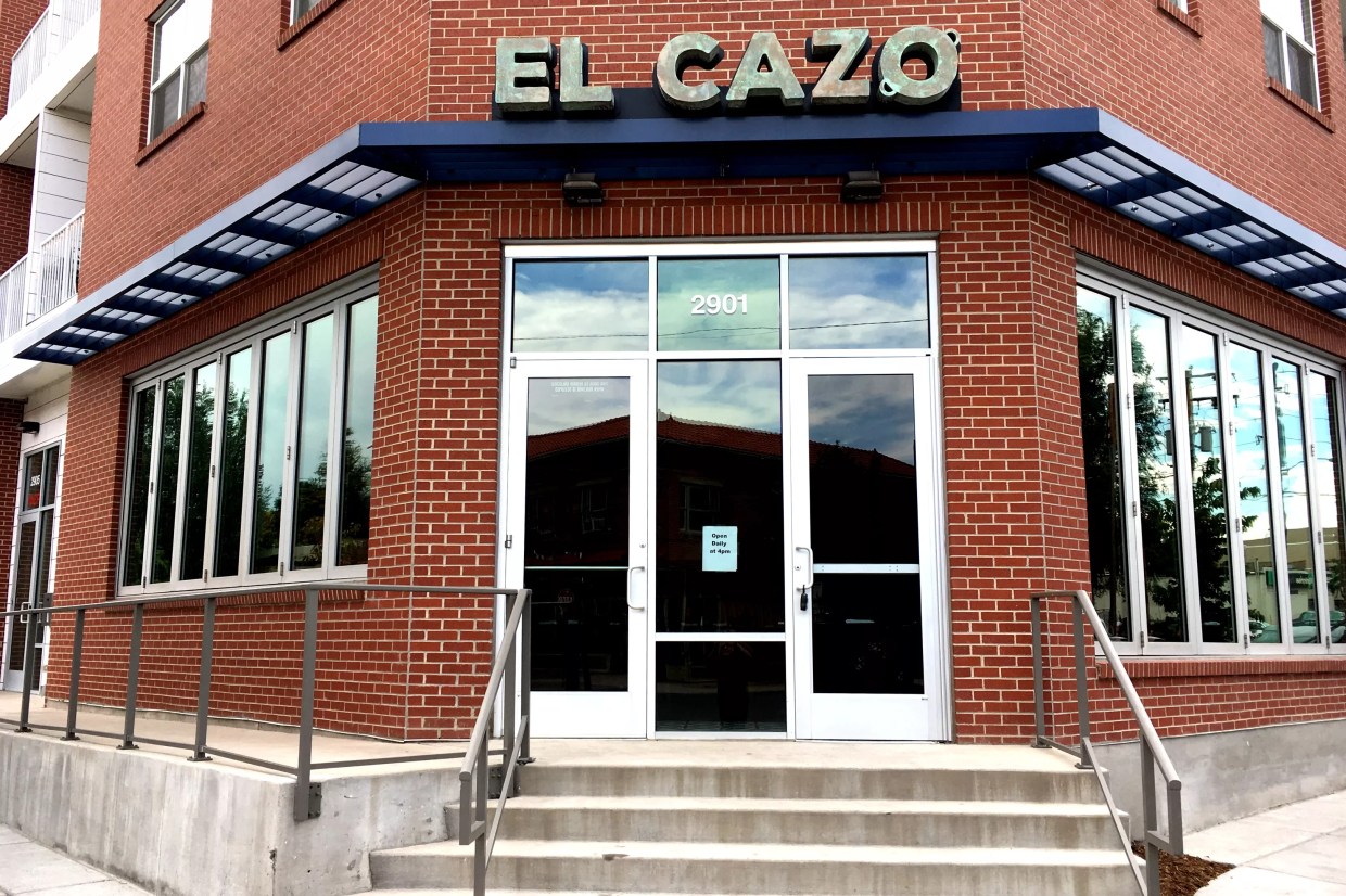 Former La Loma Chef Opens El Cazo in Jefferson Park