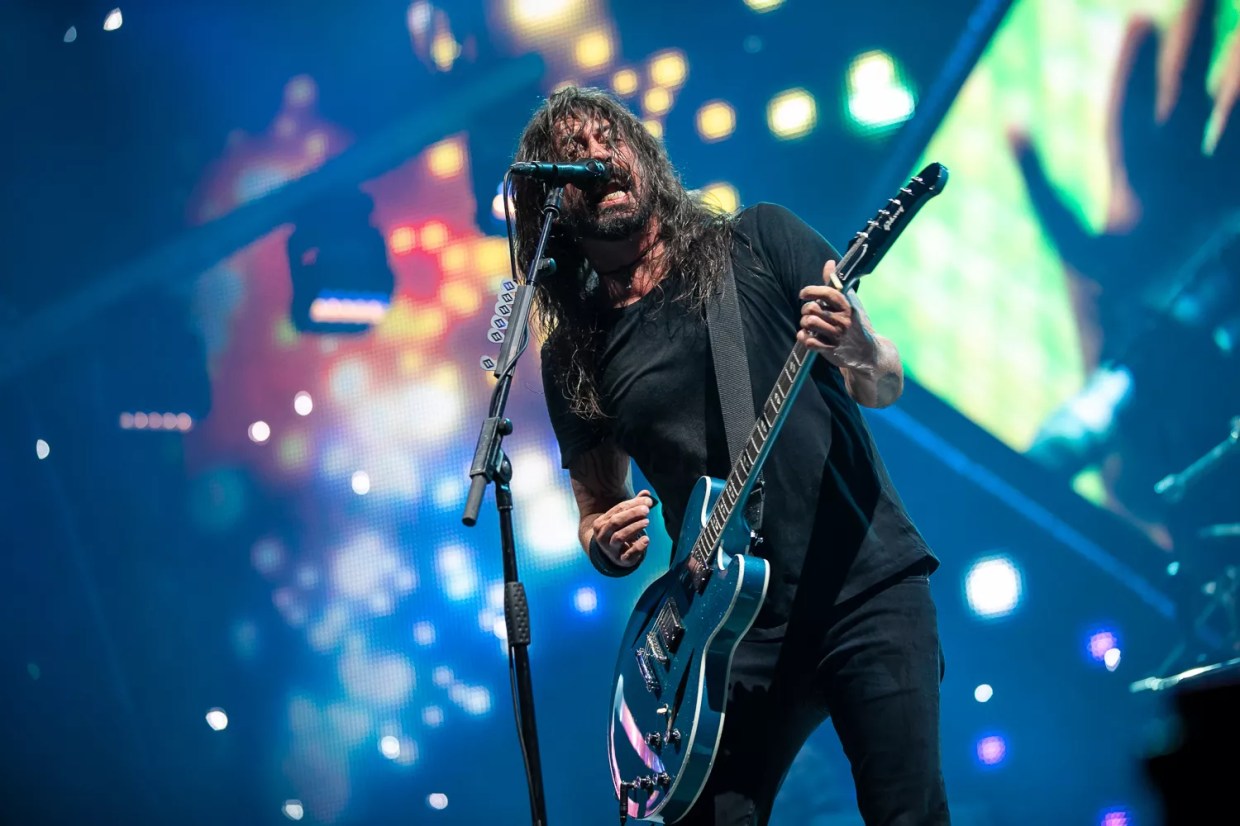 Readers: A Foo Fighters Love Fest Breaks Out in Denver