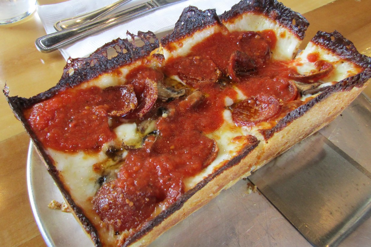 Reader: Whether Deep Dish or Thin Crust, You Won’t Find Great Pizza Here