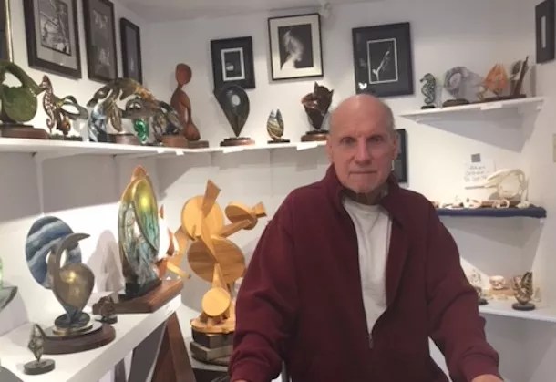 Prolific Boulder Artist Uses CBD to Help Sculpt Through MS