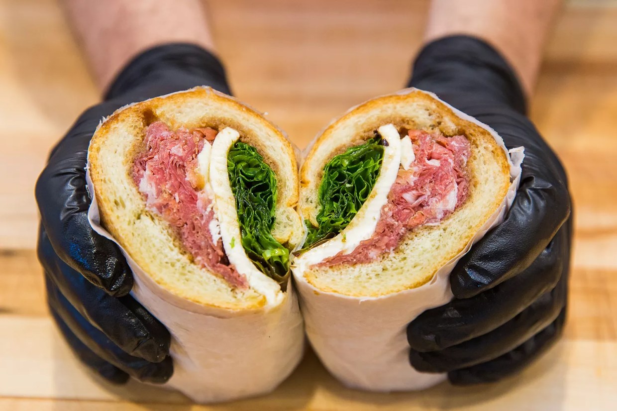 The Best Denver Bar and Restaurant Safe and Online Events This Weekend