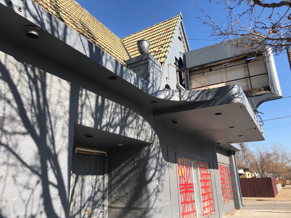 Yates Theater Receives Liquor and Cabaret Licenses