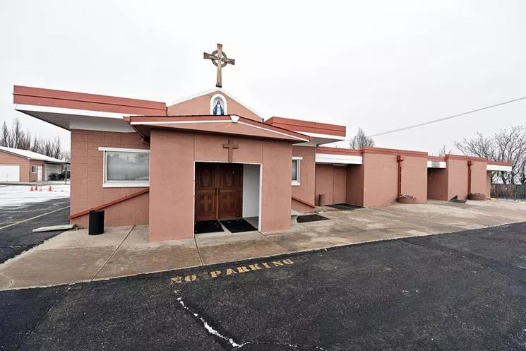Our Lady of Visitation Congregants Plan Christmas Eve Candlelight Vigil