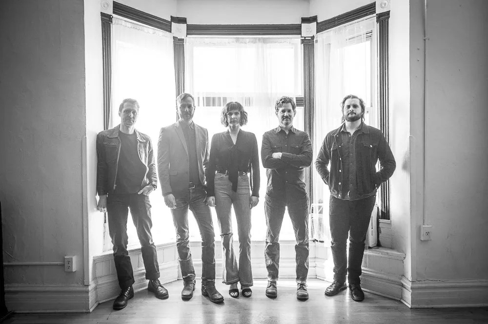 Blake Brown & the American Dust Choir Look for the Light