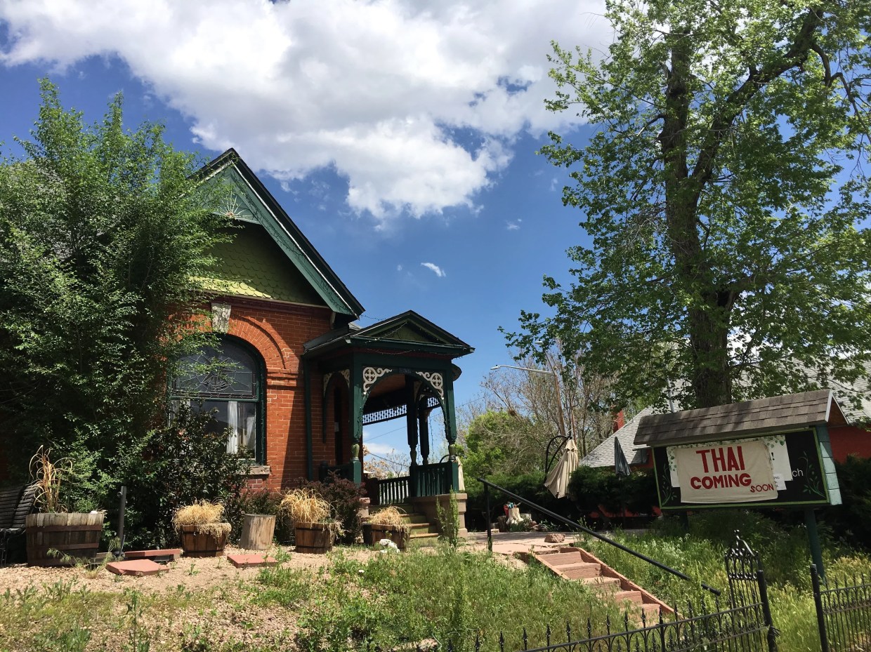 A Thai Restaurant Is Coming to Former Jefferson Park Sassafras Location