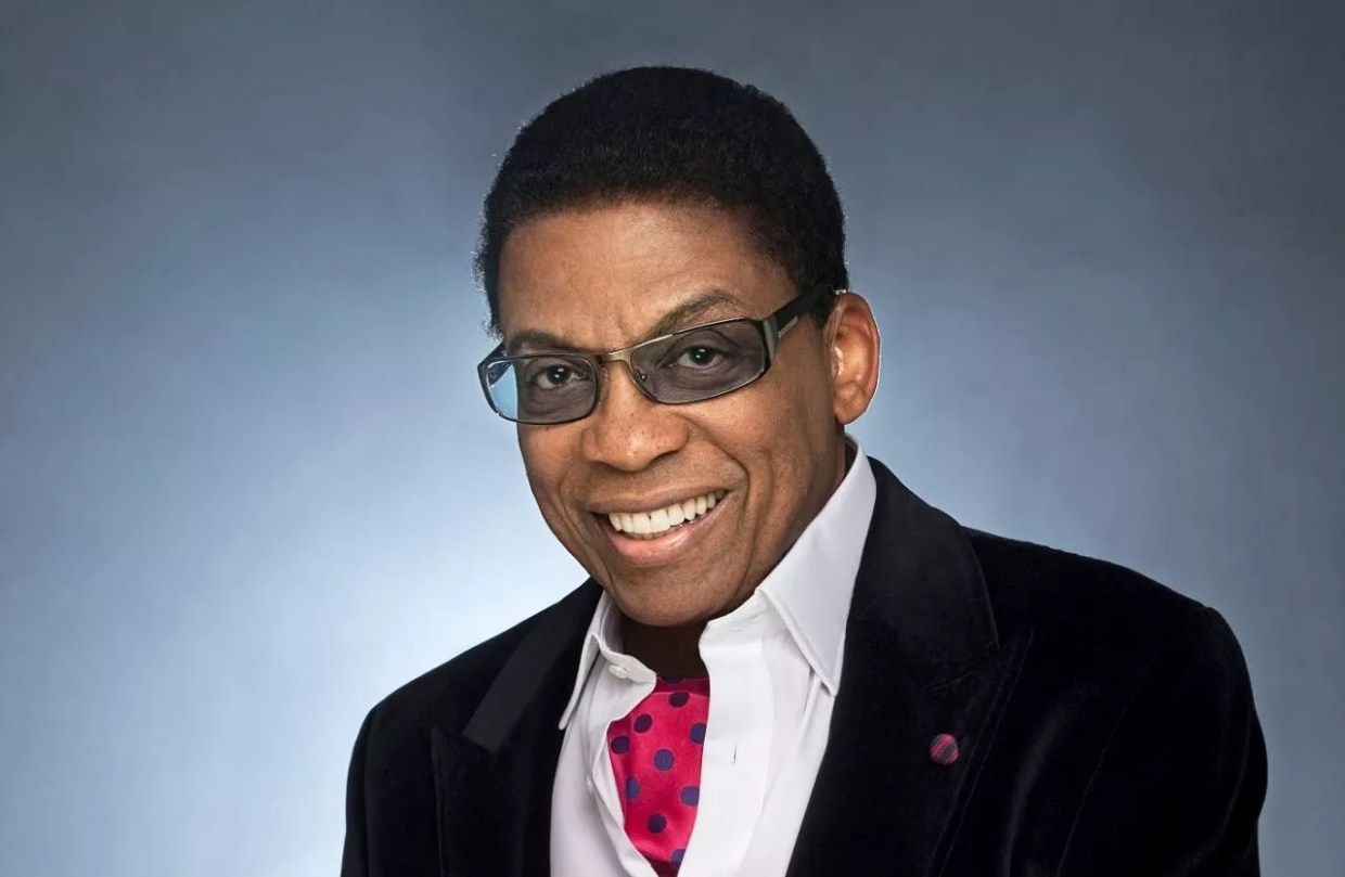 Pianist Herbie Hancock Shows Younger Musicians How It’s Done