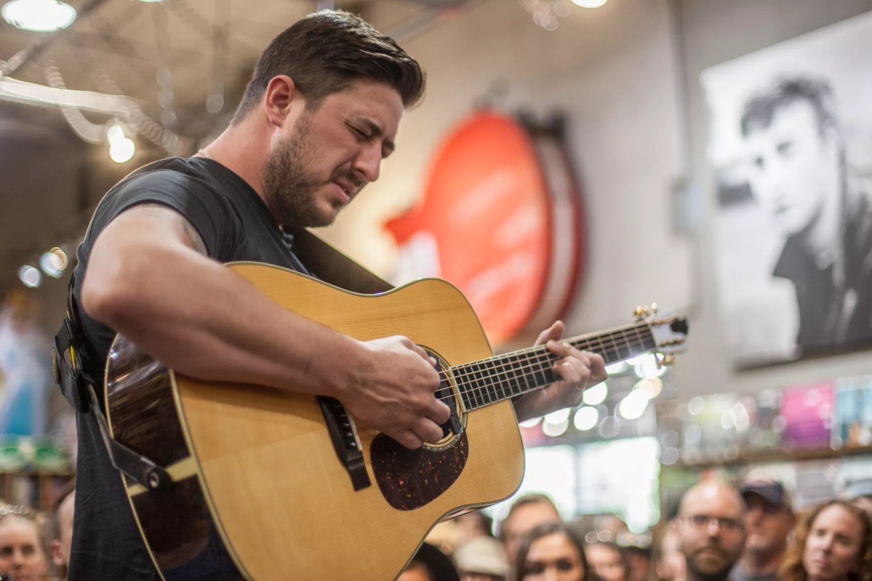 Mumford & Sons Played a Sacred, Quiet Show at Twist & Shout
