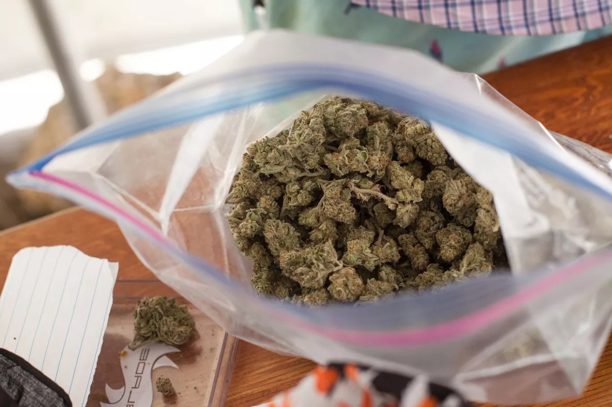 Safe Travel Guide for Marijuana Users This Weekend