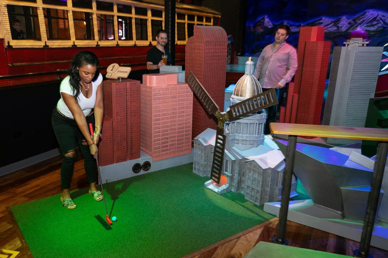Urban Putt Opens in Former Home of Old Spaghetti Factory