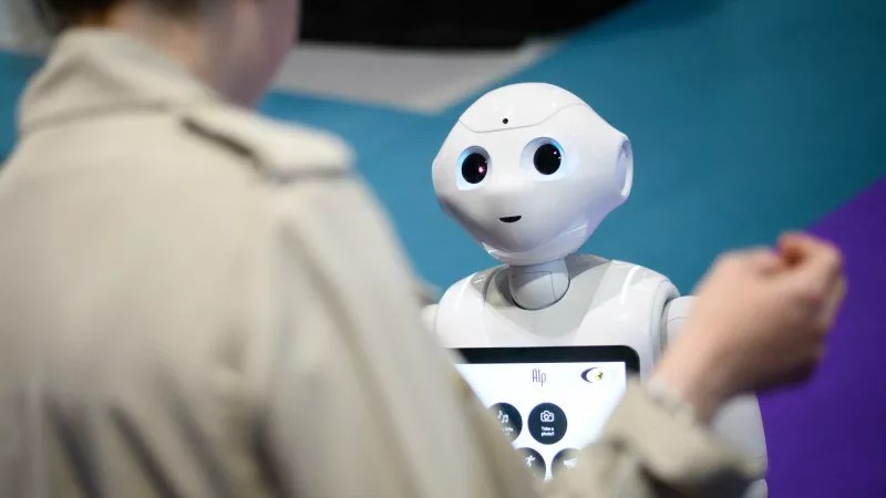 “Robots” Are Reporting Some High School Sports at the <i>Denver Post</i>