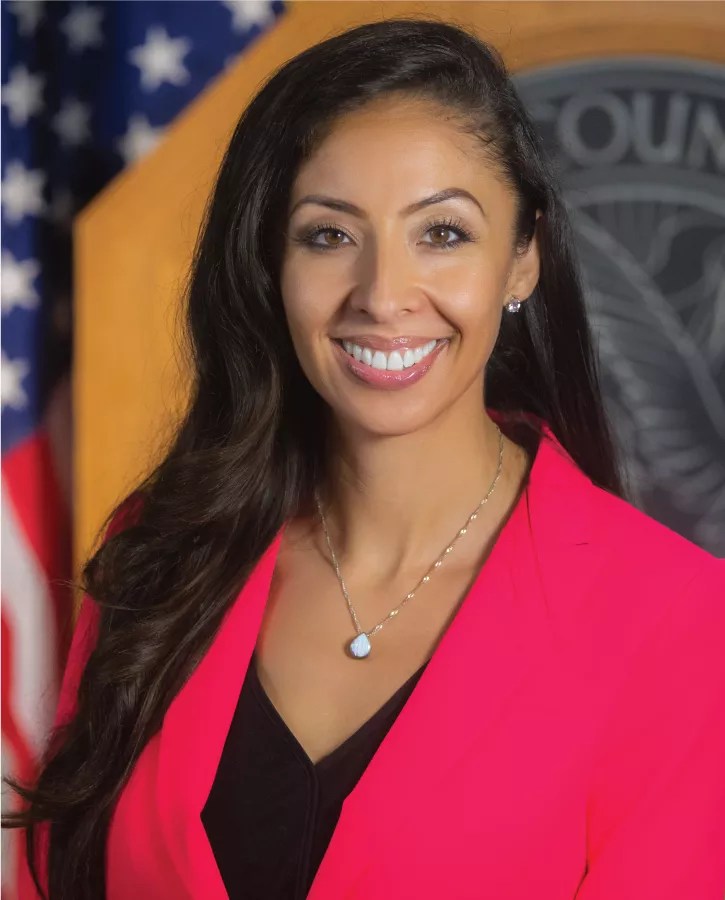 Candi CdeBaca “Sarcastic” Coronavirus Tweet Goes Truly Viral