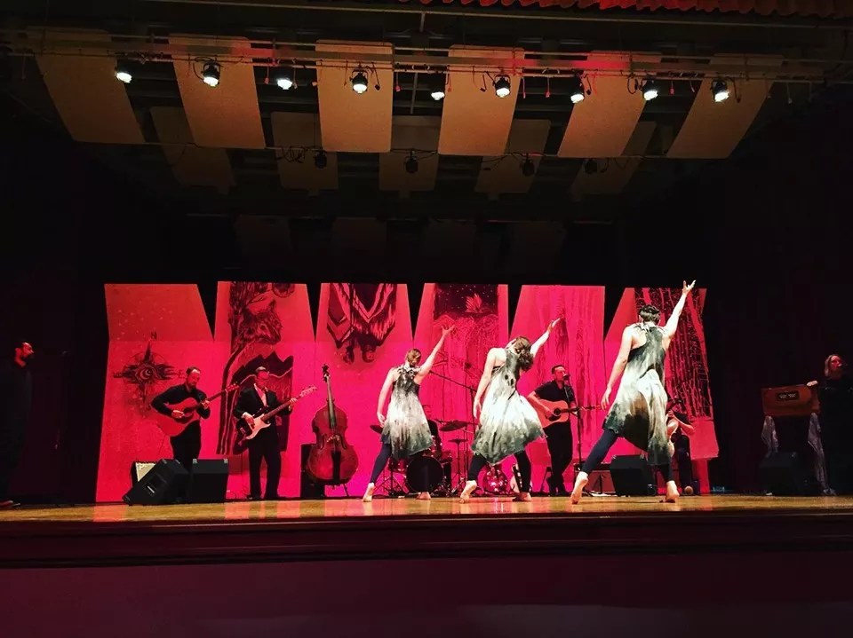 Lost Walks Howls for Wolves