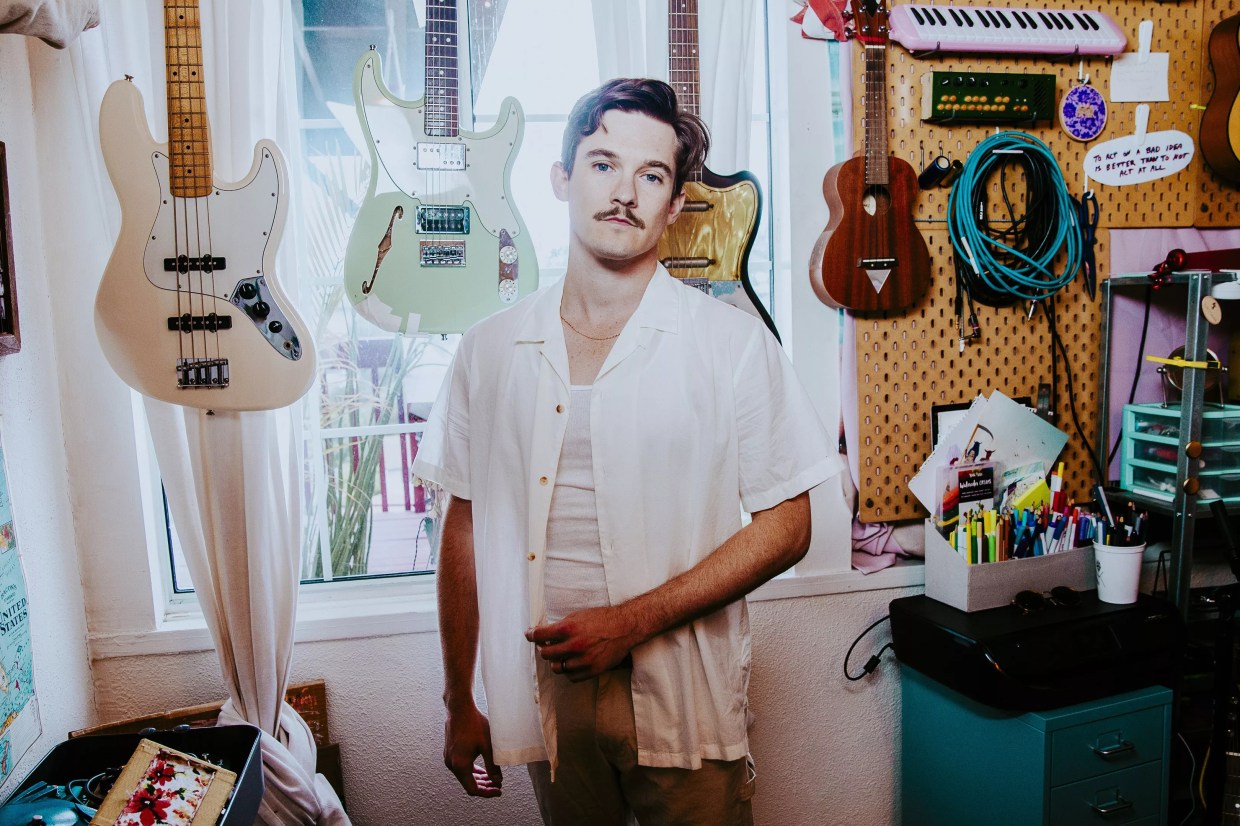 Chris Farren: “Confidence Is Inherently a Foreign Concept”