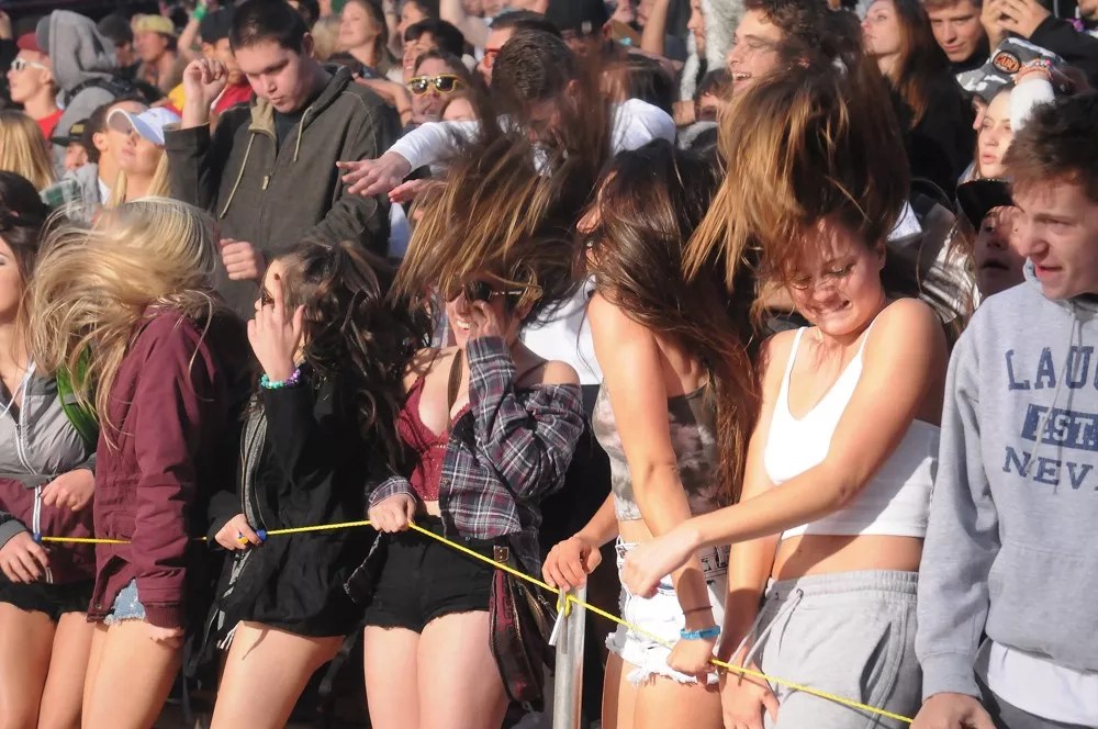 Reader: Could Coronavirus Survive All the Smoke at Red Rocks?