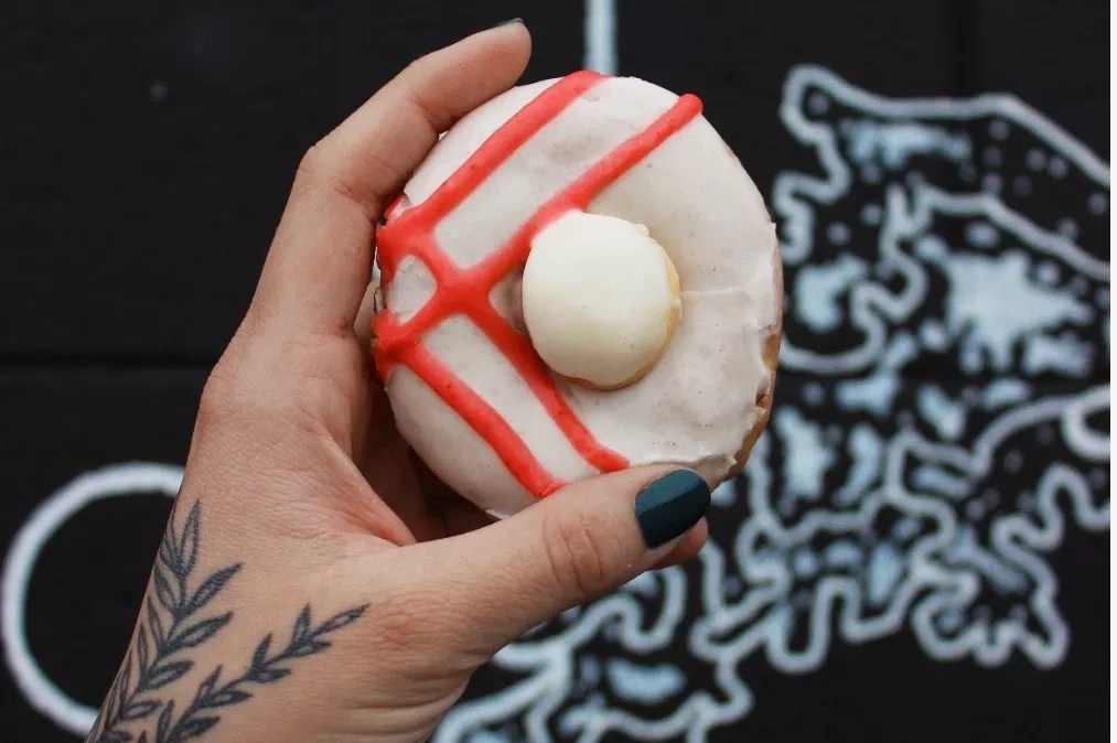 When Life Give You Lemons, Make Lemon Poppyseed Doughnuts