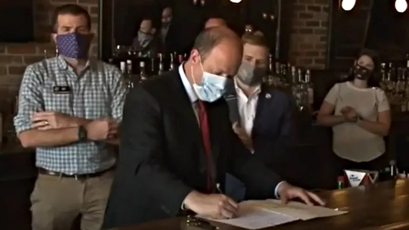 COVID-19: Polis Imposes Statewide Mask Order Amid “Alarming” Data