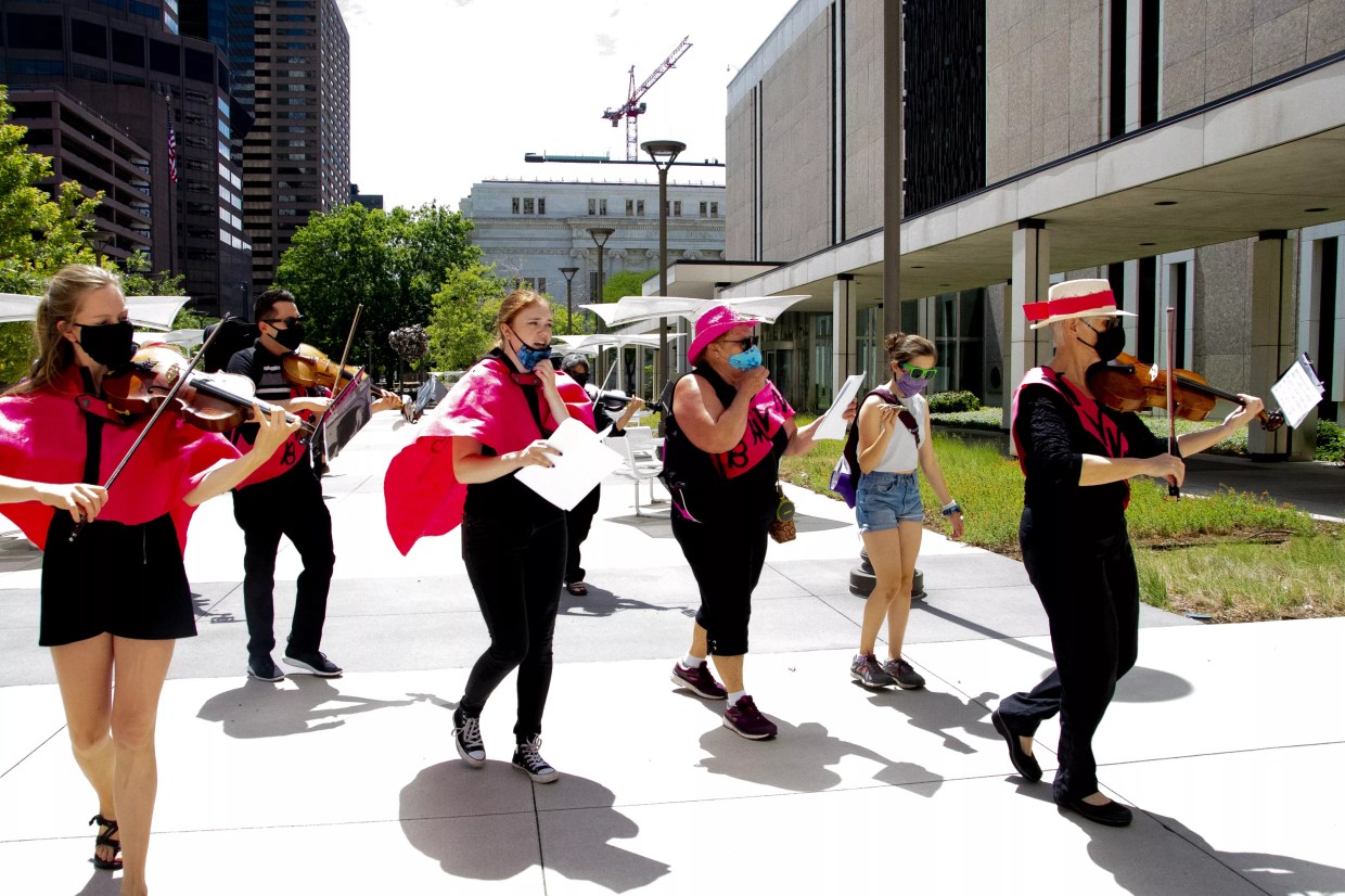 Musicians Ask Gardner to Lend an Ear to Extending Unemployment Benefits