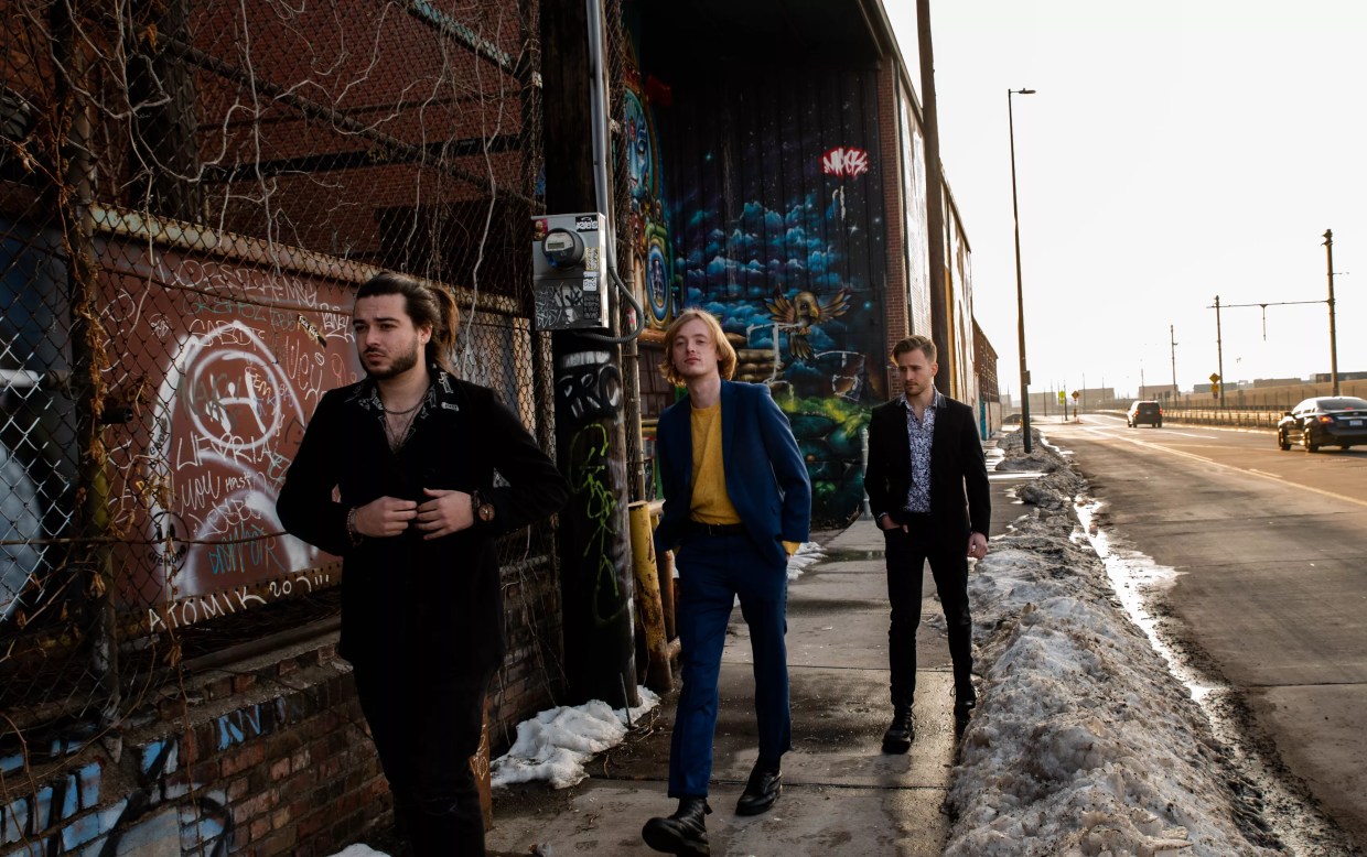 VYNYL Releases a “Van Gogh Cutting His Ear Off” EP