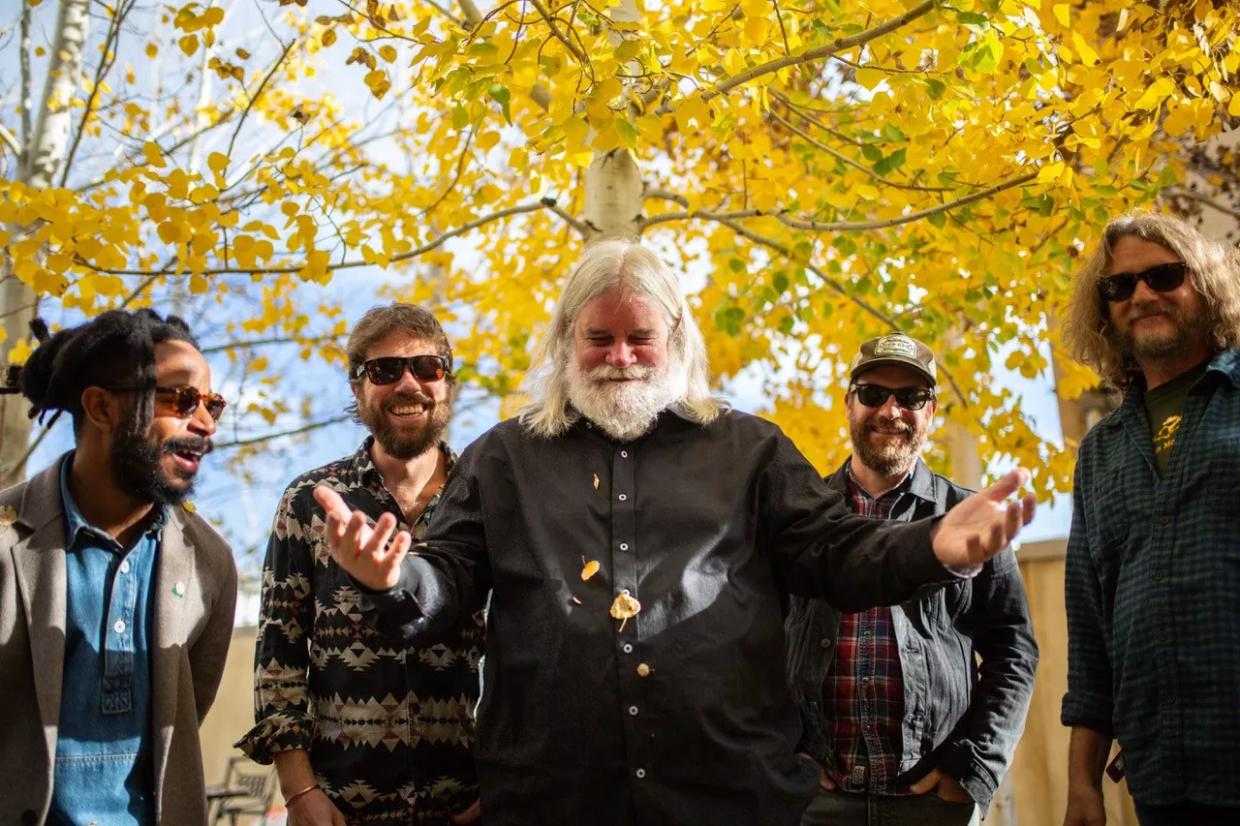 Leftover Salmon Enjoys <i>Brand New Good Old Days</i>