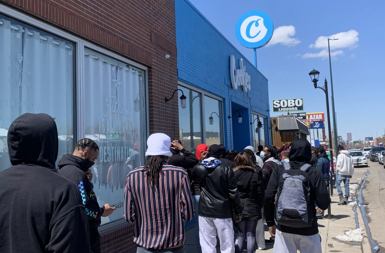 Marijuana Dispensaries See Long Lines and Software Crashes on 4/20