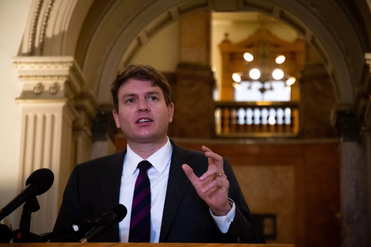 Democrats Unveil Trio of Gun-Control Bills at Legislature