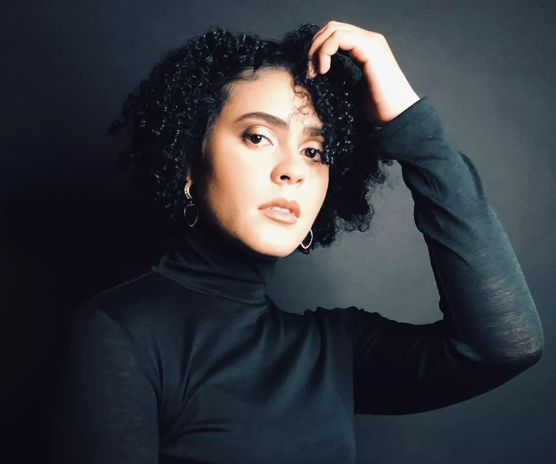 Voisey Star Mandy Groves Just Landed a Record Deal