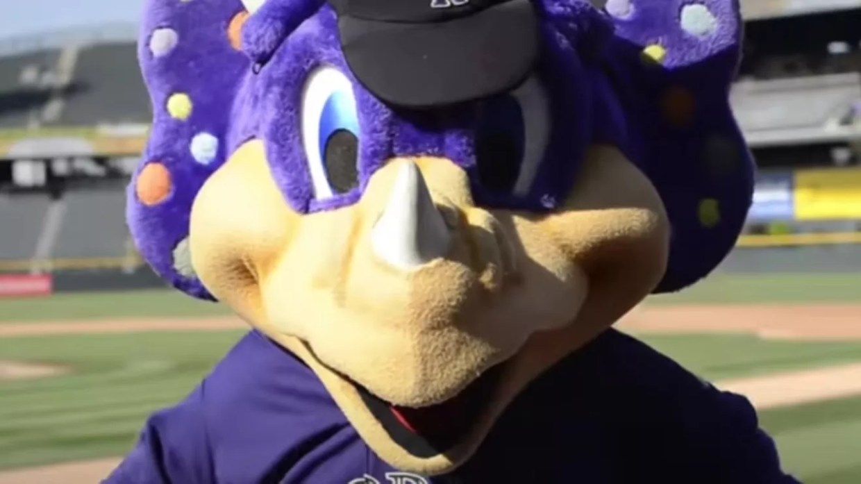 Reader: Dinger Is the Perfect Mascot for an Extinct Organization