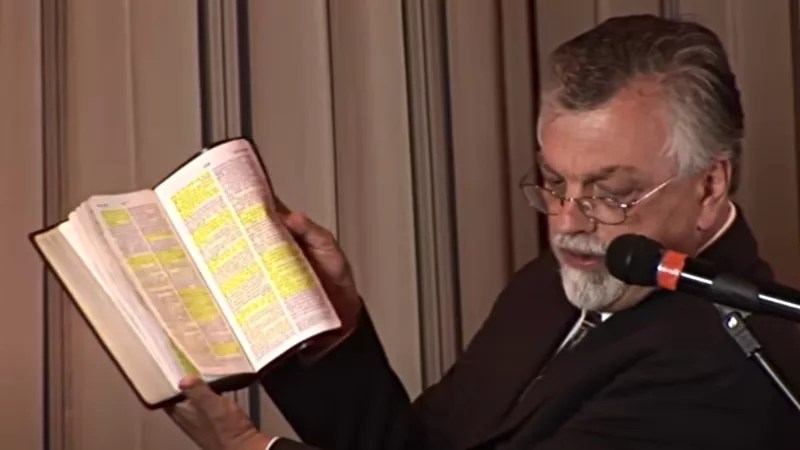 Mask-Fighting Pastor/Podcaster Bob Enyart Dies of COVID