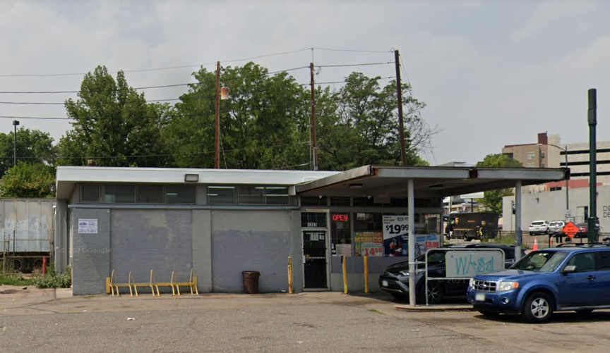 Avondale Liquor store in denver