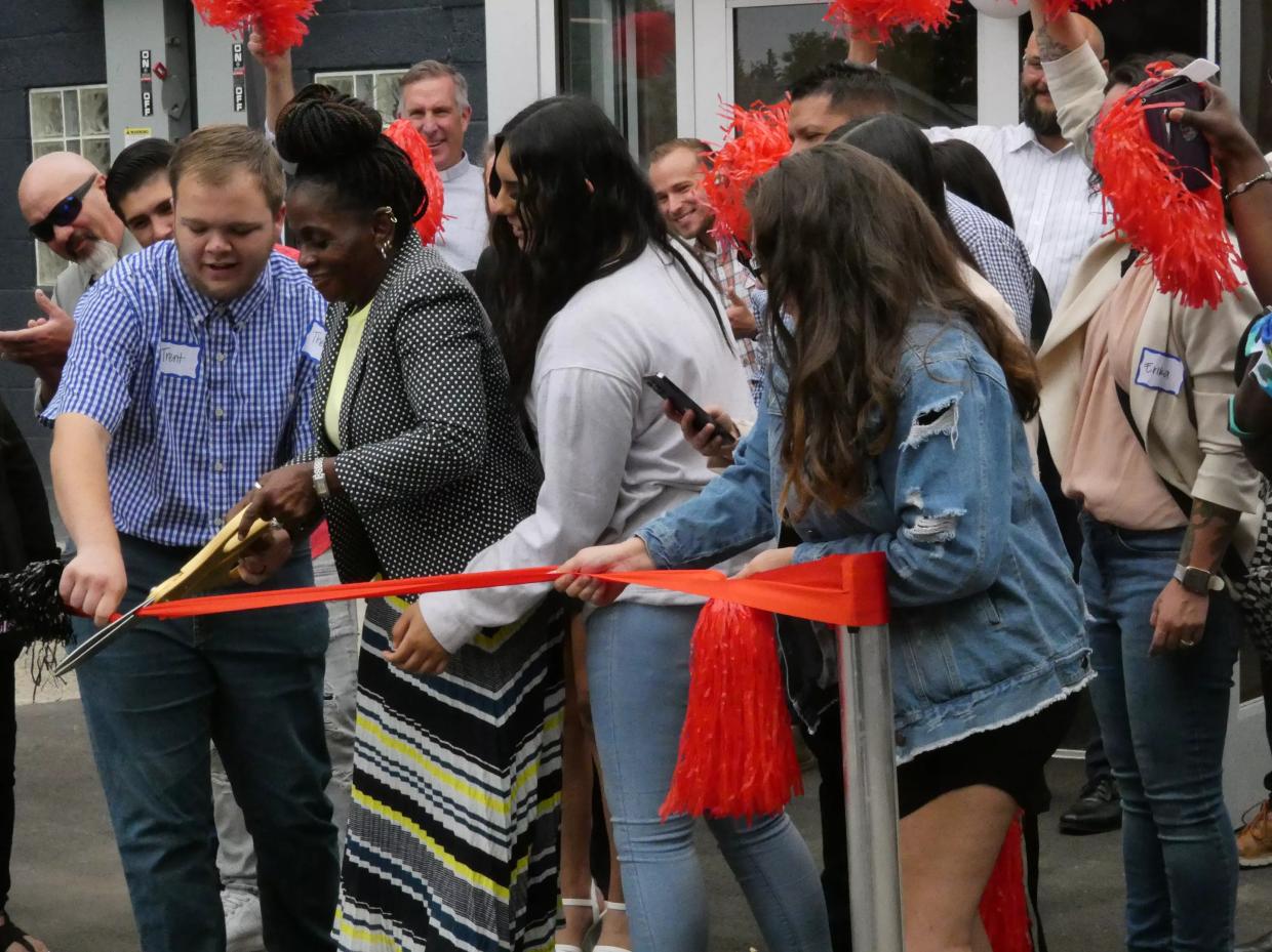 Poverty-Fighting CrossPurpose Opens Second Location in Englewood