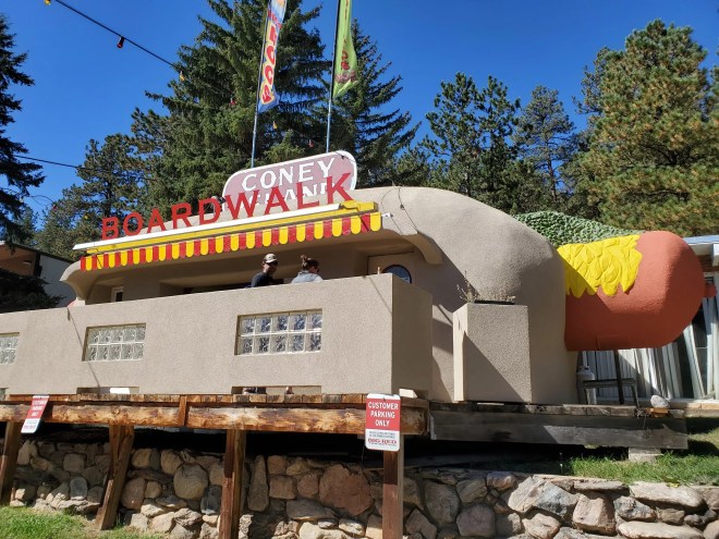 a building shaped like a hot dog