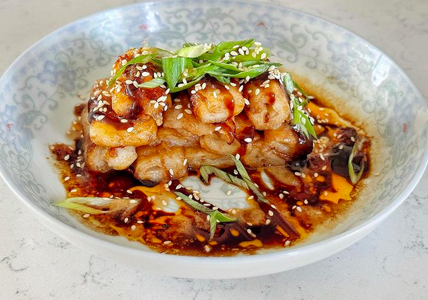 a bowl of rice noodle rolls