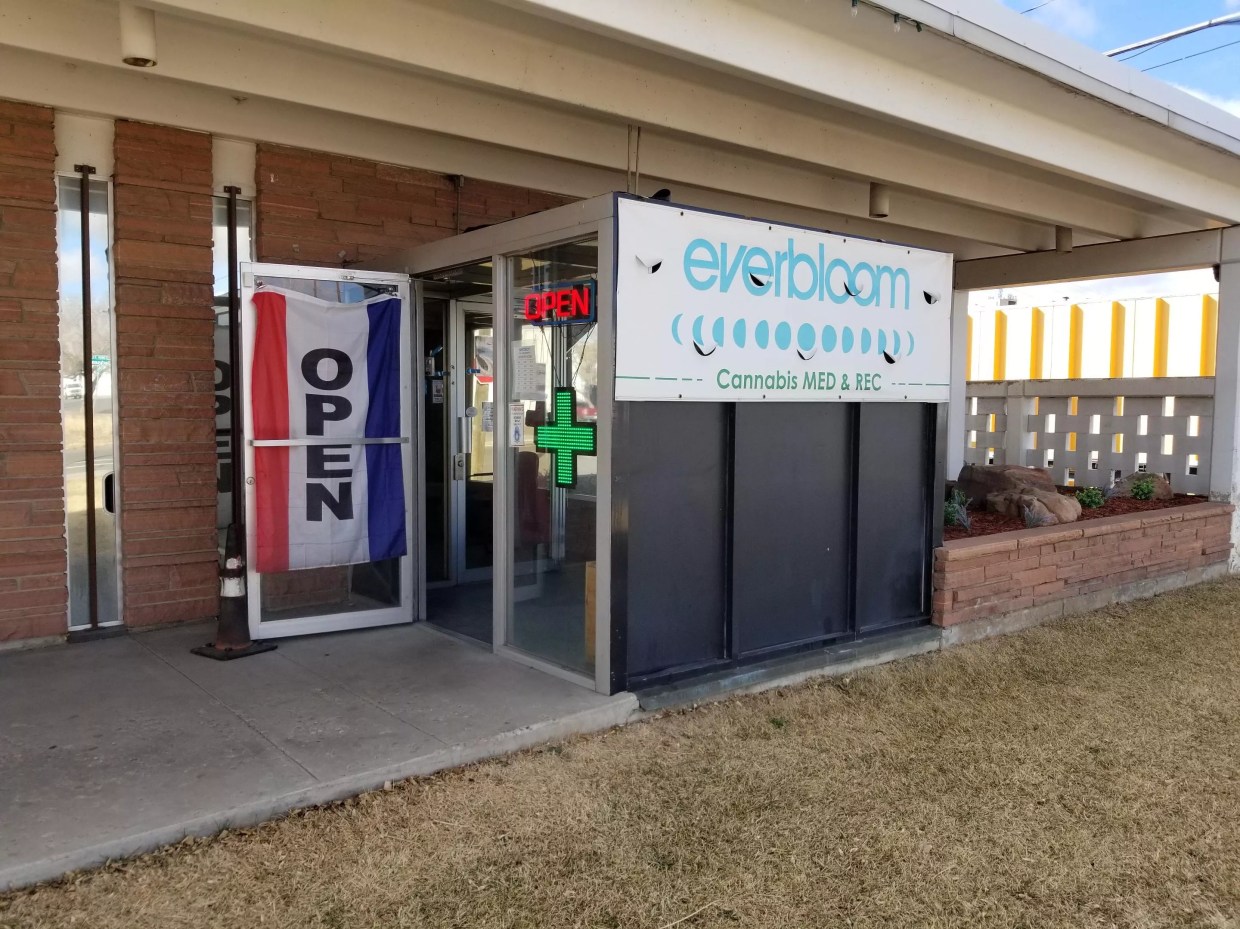 Denver dispensary with open sign