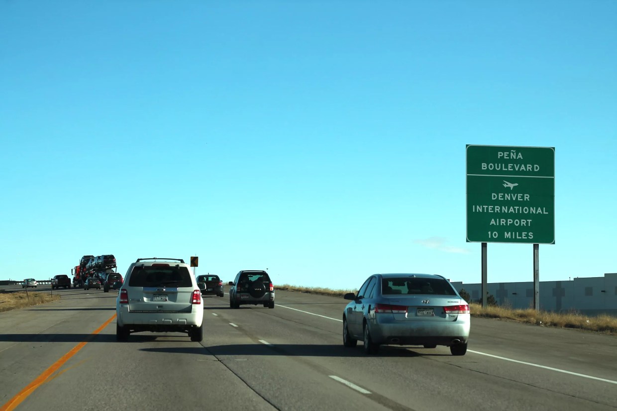 Peña Boulevard on the way to Denver International Airport
